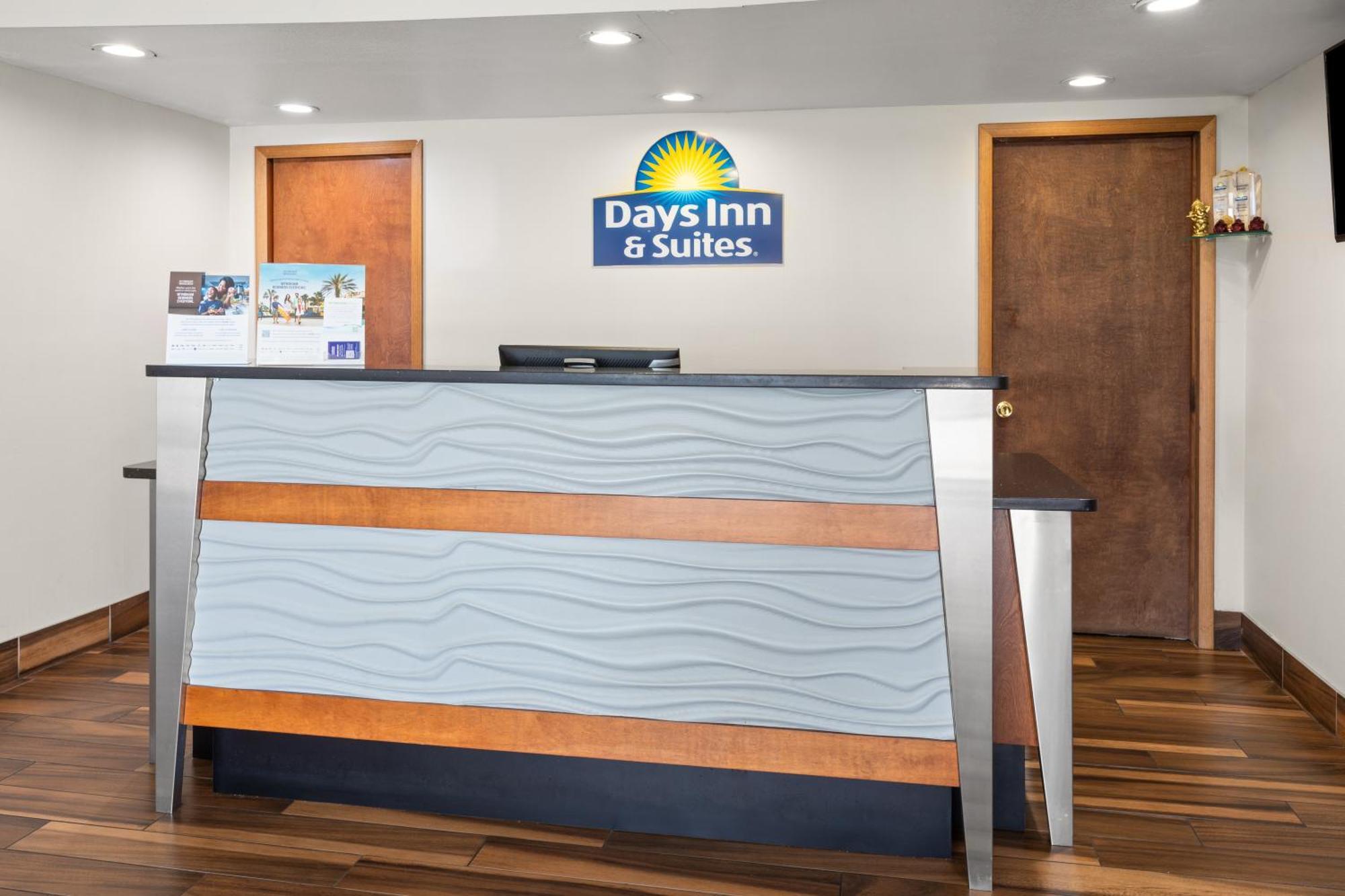Days Inn By Wyndham Wauseon Dış mekan fotoğraf