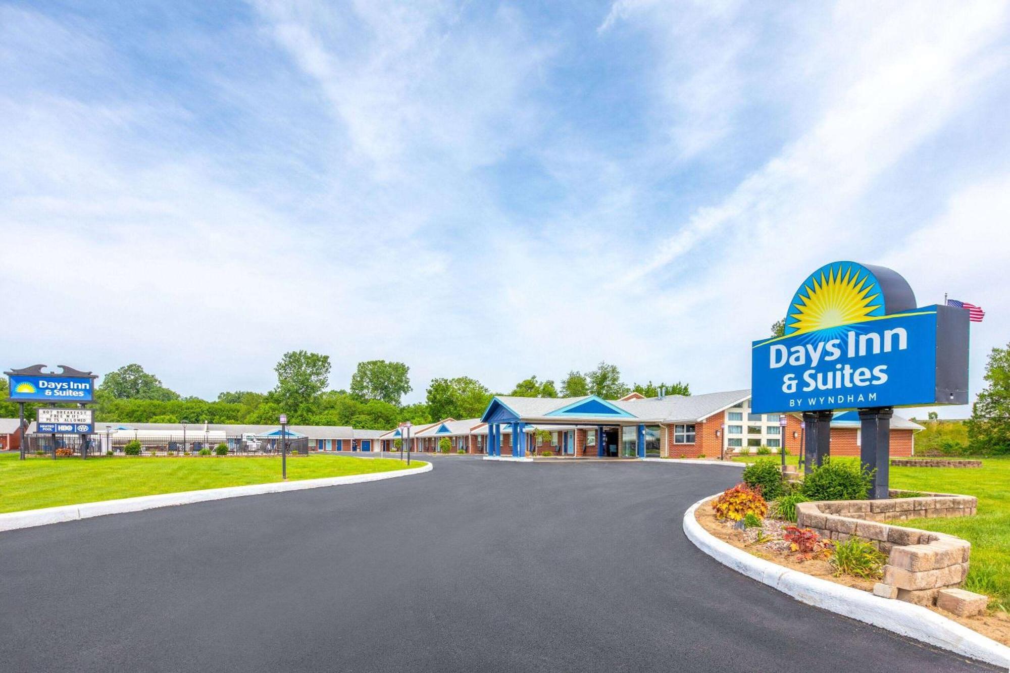 Days Inn By Wyndham Wauseon Dış mekan fotoğraf